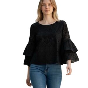 NWOT Ann Taylor Bell Sleeve Black Eyelet Cotton Top Blouse Small